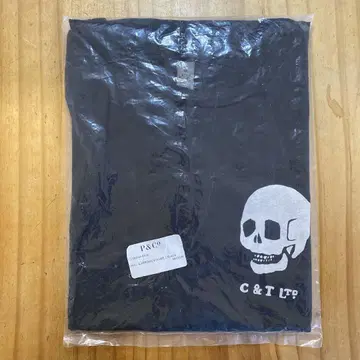 P&Co 스컬 프린트 티셔츠 블랙