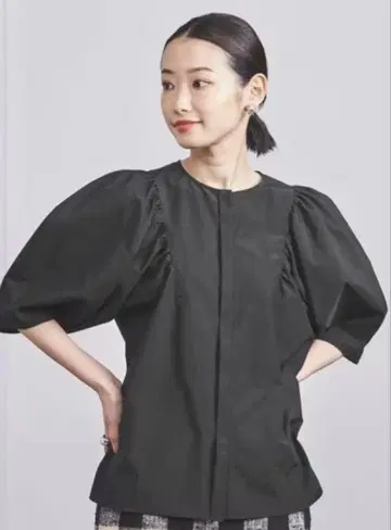 유나이티드 애로우즈 블라우스