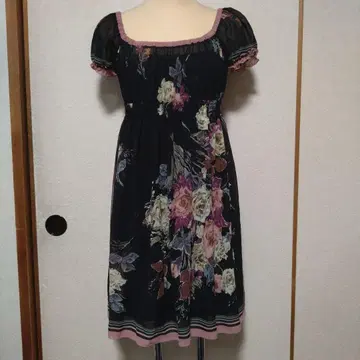 레스트로즈 원피스 기장 약 85cm 사이즈 2 꽃무늬 블랙