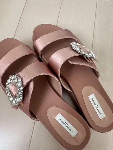 유나이티드 애로우즈 비쥬 샌들