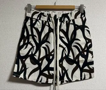 1piu1uguale3 CAMO SHORTS 카모플라주 무늬 숏 팬츠