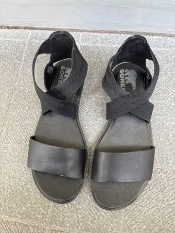SOREL 블랙 컴포트 샌들