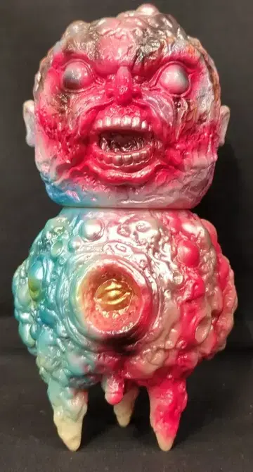 KAIJU TAN MAD MIMI (크림 성형/빨간색/메타 파랑/은색)