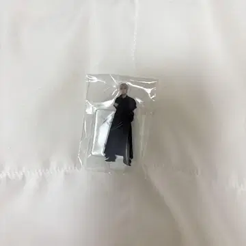 INI XQUARE 캡슐 토이 사노