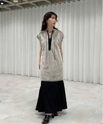 PRAIRIE BACK LACE UP TOP 베이지