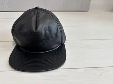 STAMPD 스탬피디 가죽 캡 블랙 모자