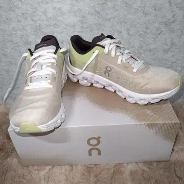 [On] 러닝화 Cloudflow 4 사이즈 23