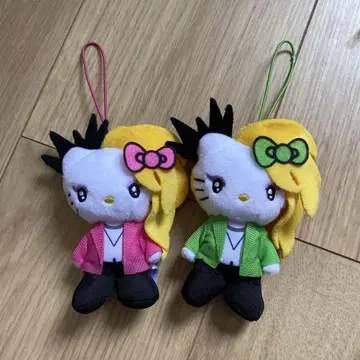 요시키티 헬로키티 봉제 인형 키링 2개 세트