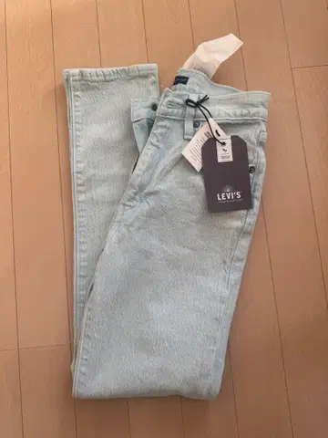 '택 포함 새상품' 리바이스 Made&Crafted 슬림 청바지