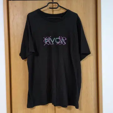 RVCA 블랙 티셔츠 반팔 그래픽