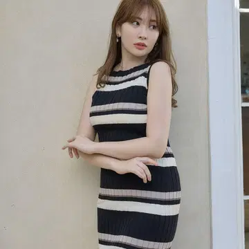 면 스트라이프 리브 니트 드레스