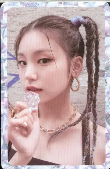 ITZY YEJI 트레이딩 카드