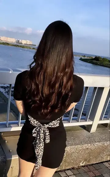 블랙 티셔츠 원피스 반팔 레오파드 무늬 리본