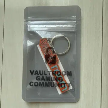 VAULTROOM 로고 러버 키링