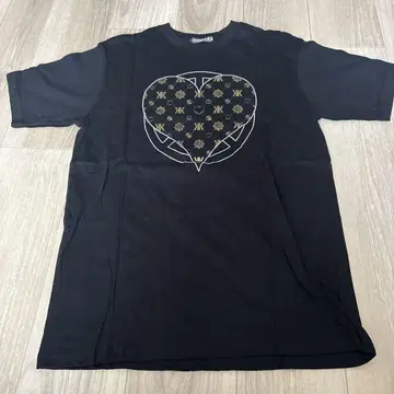 COMPLEX 하트 프린트 티셔츠 블랙