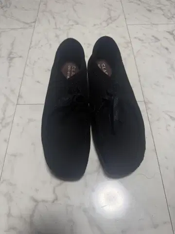 CLARKS ORIGINALS 블랙 로퍼