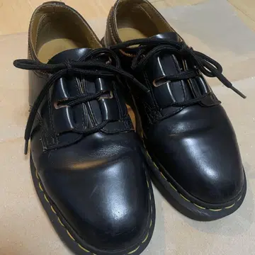 Dr.Martens 1461 Ghillie 블랙/3홀 레이스업