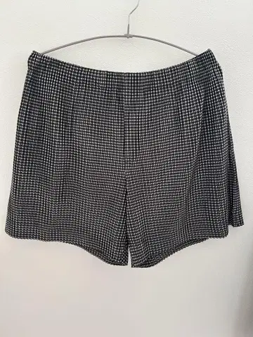 옴므플리세 숏 팬츠