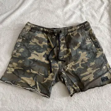 AFENDS 아펜즈 카모 패턴 숏 팬츠 컷오프