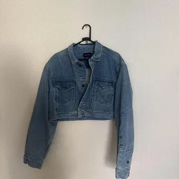 Calvin Klein 크롭 데님 자켓
