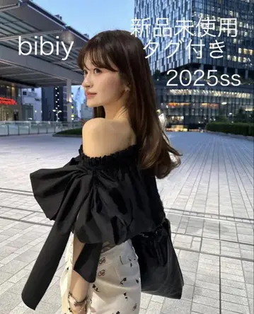 미사용 새상품 bibiy NUNA RIBBON TOP
