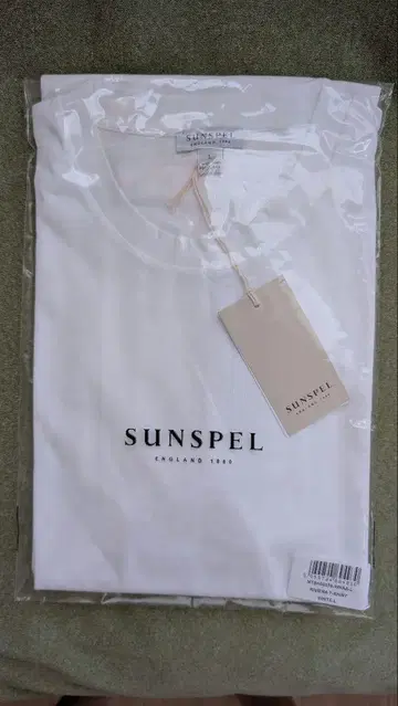 Sunspel 화이트 티셔츠