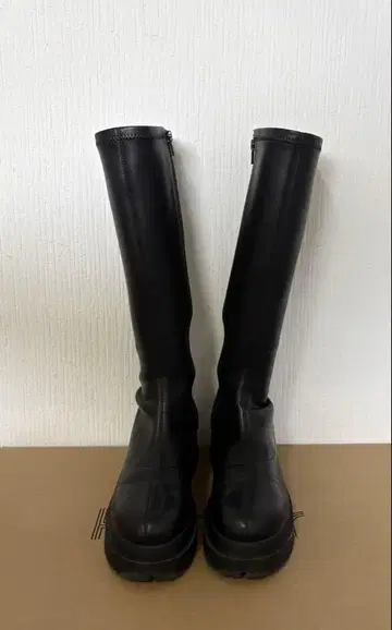 Heather 블랙 롱 부츠 통굽