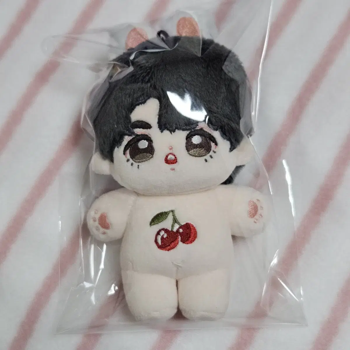 SEVENTEEN | 세븐틴 Seventeen s.coups 10cm Rabbit Cherry Bone