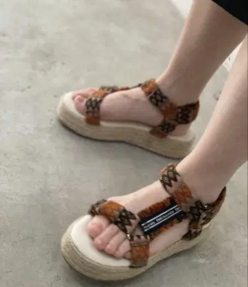 EMUAustralia Evans 샌들