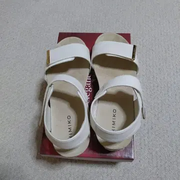 히메코 샌들