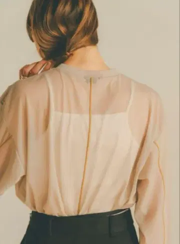 CLANE LINE SHEER L/S TOPS 클라네 라인 시어 탑