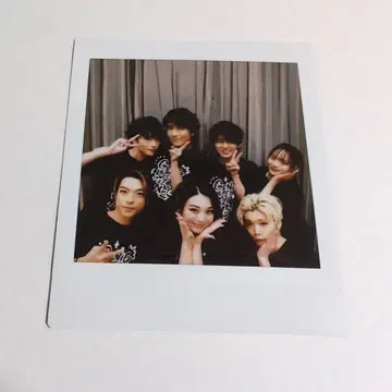 GENIC 폴라로이드