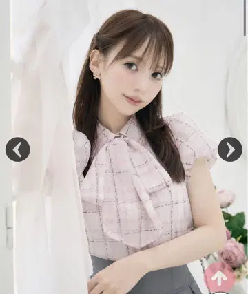 미셸 마카롱 체크 리본 블라우스