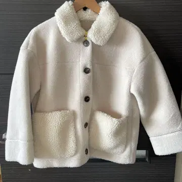플리스 자켓 보아 칼라 부착 크림색