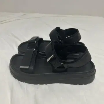 오리엔탈 트래픽 메탈 부품 통굽 샌들 LL