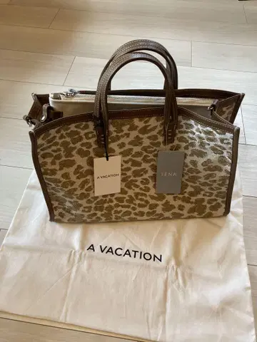 A VACATION/아바케이션 BREAD M 25SSA64-00-5