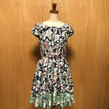Maglie per ef-de 마글리에파에프데 꽃무늬 원피스