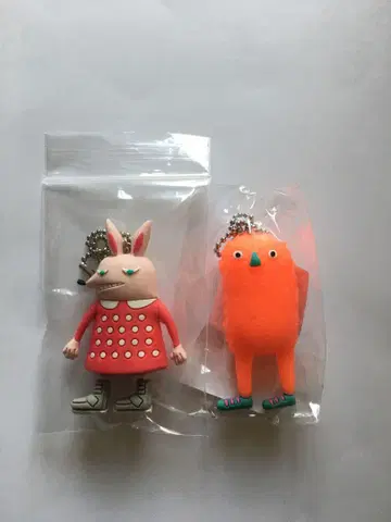 요네즈켄시 리이슈 가챠 토끼 빨간색 고로케