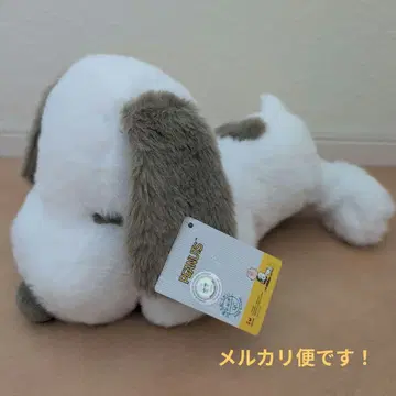 스누피 누워있는 봉제 인형