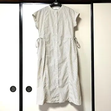 어반 리서치 라보 허리 턱 프렌치 원피스 사이즈 S