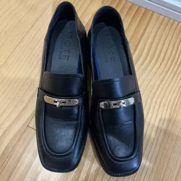 블랙 로퍼 37 사이즈 메탈 밴딩