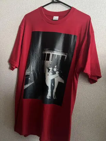 히치콕 야타가라 T셔츠