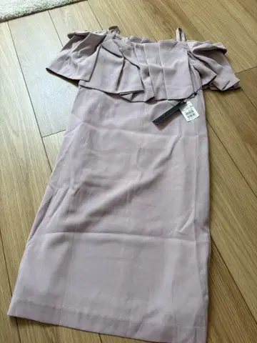 새상품 택 포함 스콧 클럽 오프숄더 원피스