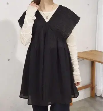 어깨 셔링 미니 원피스