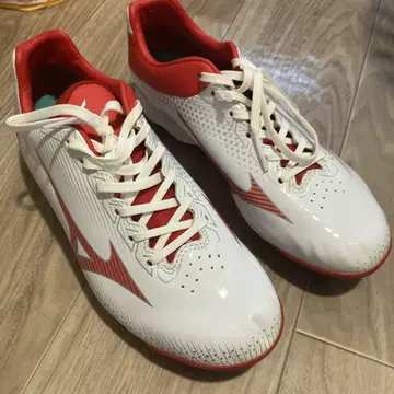 Mizuno 화이트/레드 스파이크 슈즈(새상품급)