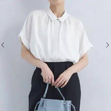 새상품 카라 부착 와이드 숏 슬리브 셔츠 화이트