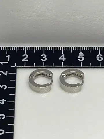 Number_i 귀걸이