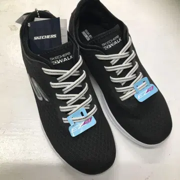 스케쳐스 GOWALK 스니커즈 초경량 폭신폭신 쿠션