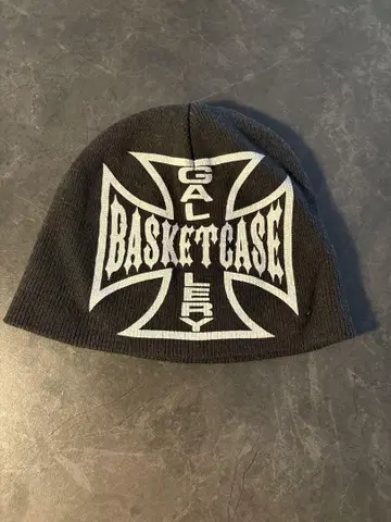 Basketcase Gallery 비니