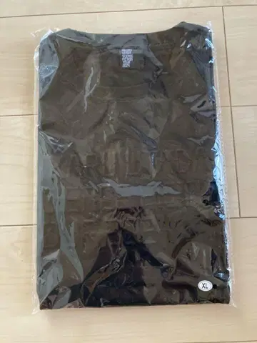 우타다 히카루 투어 티셔츠 2024